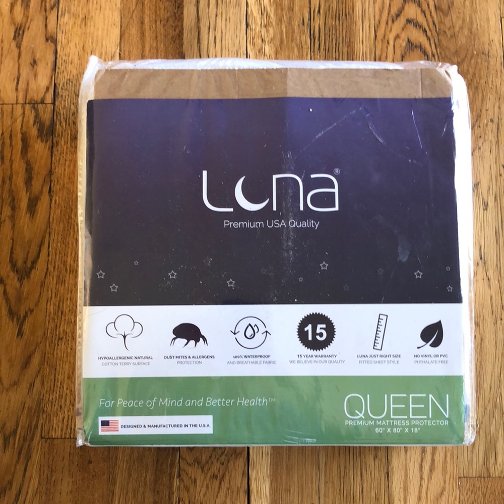 Luna Queen size mattress protector